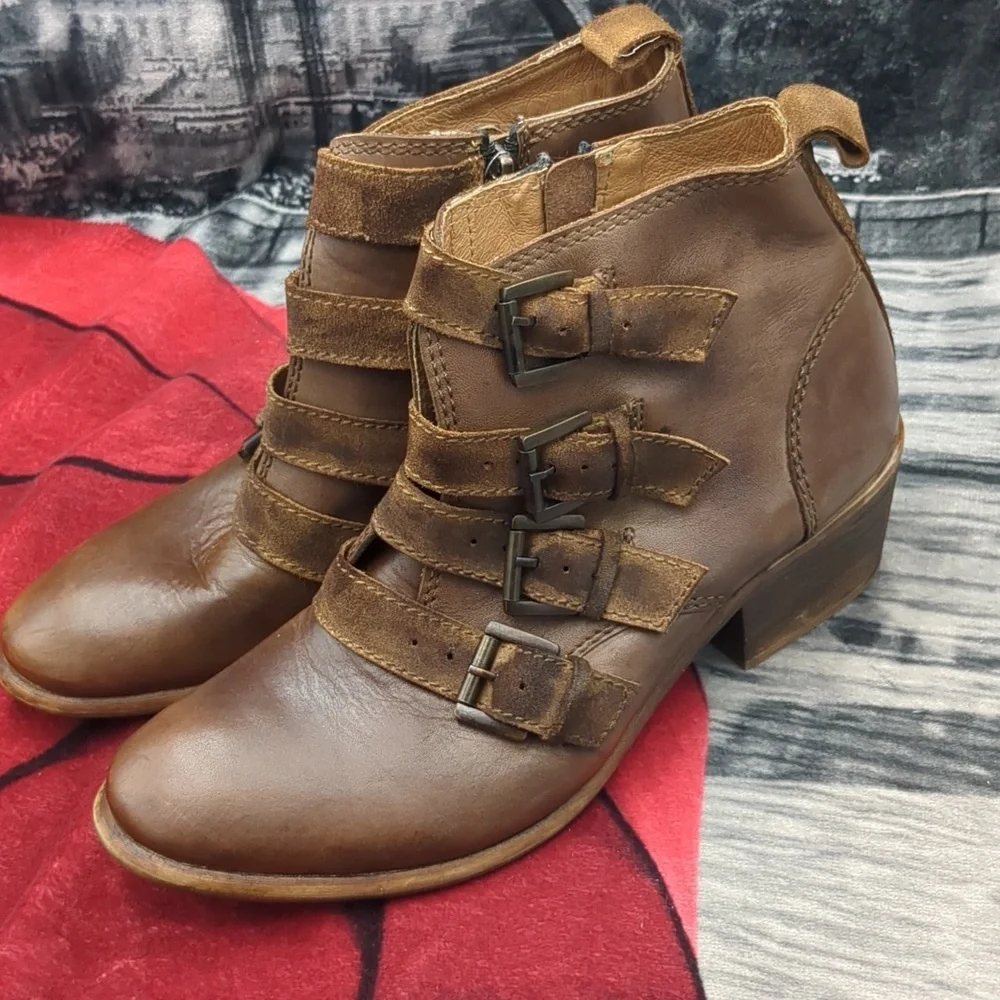 Roan By Bed Stu Zoey Ankle Boots